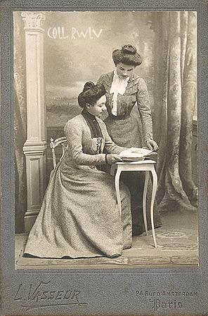 portrait de deux femmes 1900