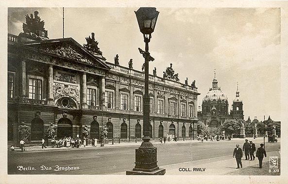 Berlin das Zeughaus alte Ansichtskarte c1930