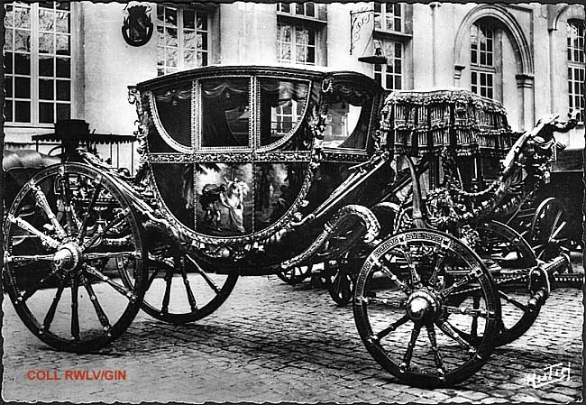 carte postale ancienne Compiegne la berline du Pape