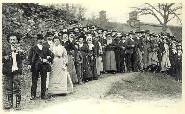 carte postale ancienne Noce de campagne en Correze