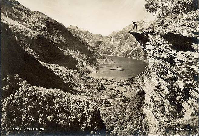 vintage postcard Geiranger fjord Norvege