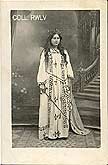 photo 1900 jeune fille en Jeanne d'Arc