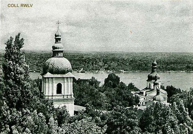 vintage postcard Ukraina Kiev Pechersk monastery 1966