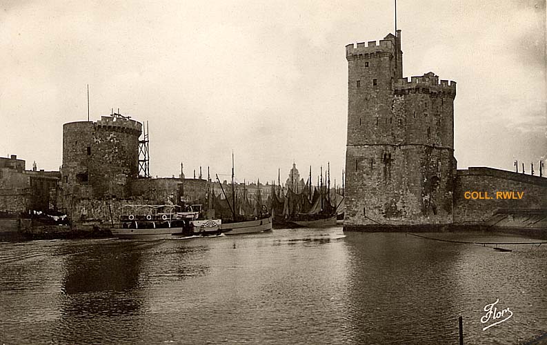 La Rochelle ancien bateau a roues Le Coligny c1930