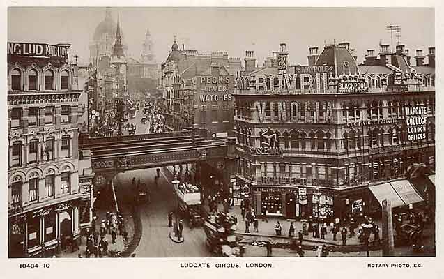 vintage postcard London Ludgate Circus 1910