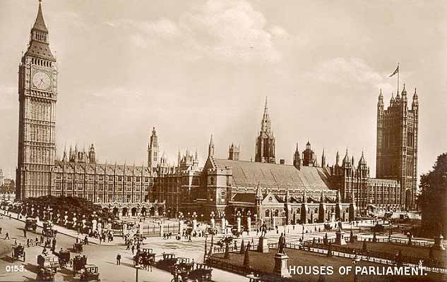 London Houses of Parliament vintage postcard 1910