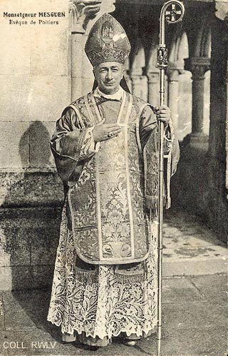 cpa Monseigneur Mesguen eveque de Poitiers 1933