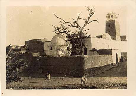 photo ancienne marabout Sidi Msit a Nefta Tunisie 1930