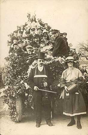 orpheon et musiciens aveugles photo ancienne