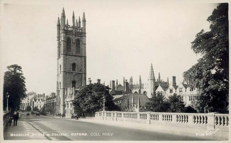 Oxford Magdalen bridge and college, vintage postcard