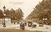 Paris boulevard de la Madeleine c1910 carte postale