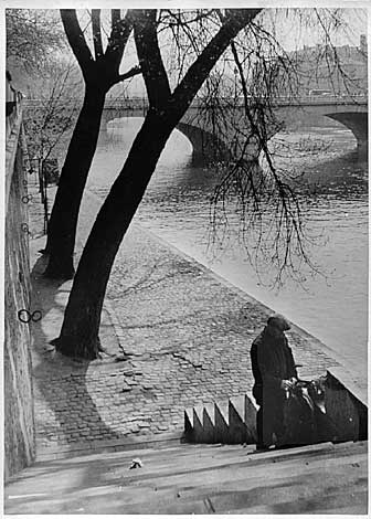 Paris quais de la Seine vers 1950