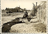 carte postale ancienne Canet-Plage pecheur ravaudant