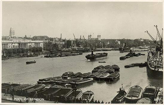 the pool of London vintage postcard c1950