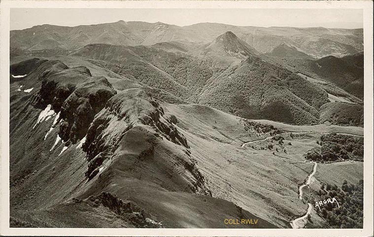 Auvergne le Puy Mary c1930