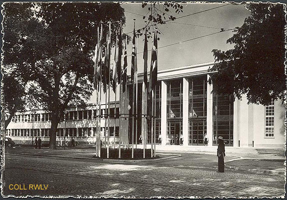 Strasbourg  palais du Conseil de l'Europe carte postale 1951