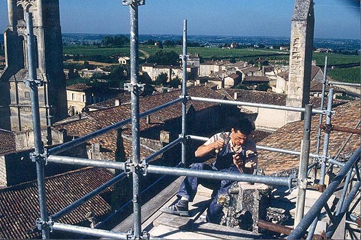 carte postale tailleur de pierre St Emilion 1996