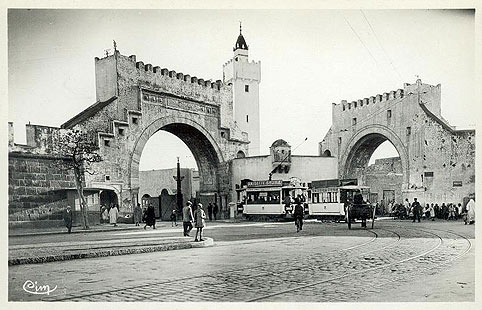 carte postale ancienne Tunis porte Bab-el-Khadra