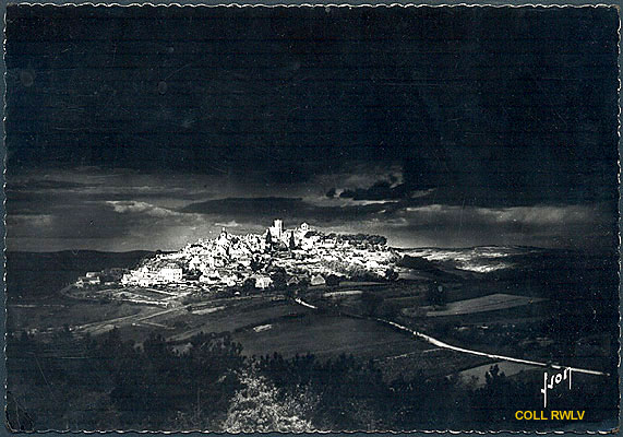 Vezelay carte postale ancienne  yvon c1950